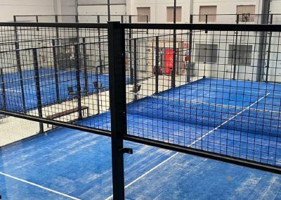 Vista superior trasera de las 2 pistas de Pádel Castejón